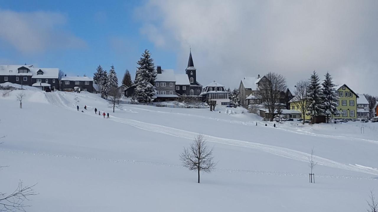 Hotel Schoene Aussicht Masserberg Kültér fotó