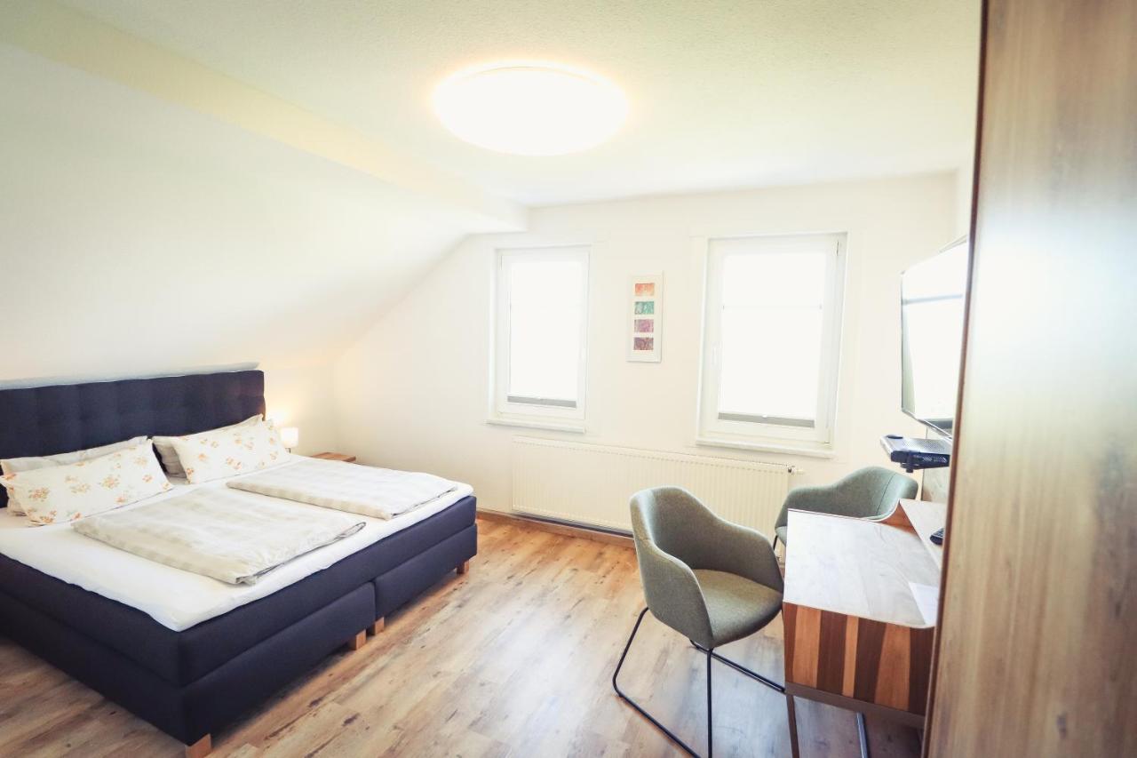 Hotel Schoene Aussicht Masserberg Kültér fotó